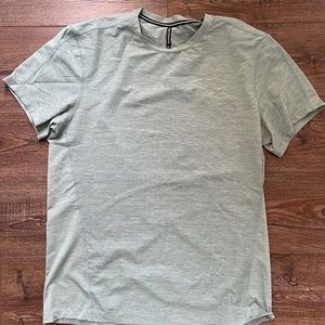 Ten Thousand Versatile shirt sz L